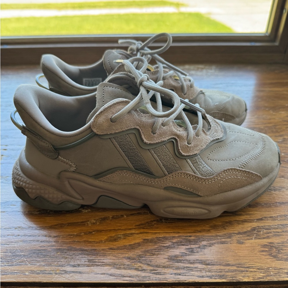 Ozweego Adidas Women’s Sneakers Size 8